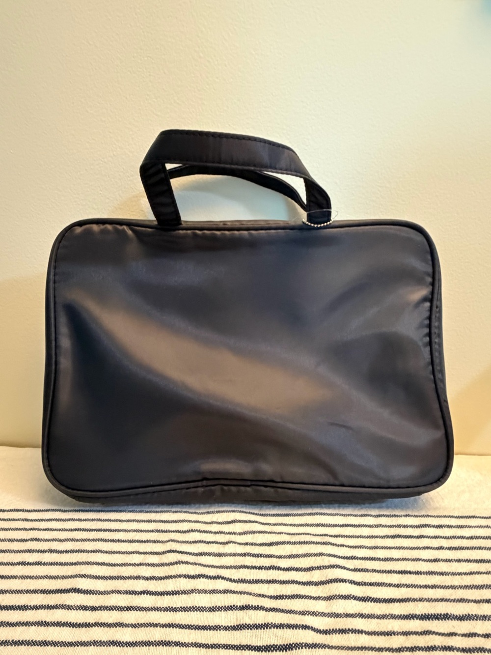 Target Black Travel Toiletry Organizer Cosmetic Makeup Bag Zip Case